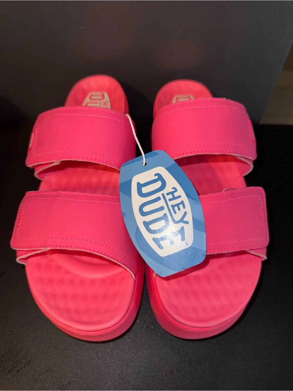 🆕 Hey Dude Delray Slide Platform Sandals Electric Pink Women’s Size 11